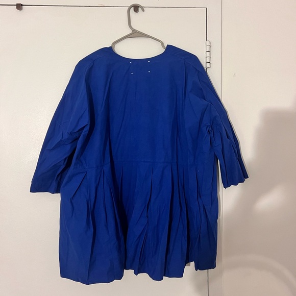 Designer Top - Picture 3 of 4